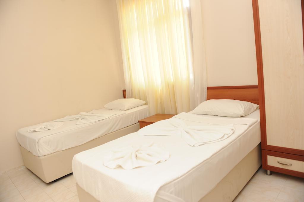 Holiday World Hotel Alanya Room photo