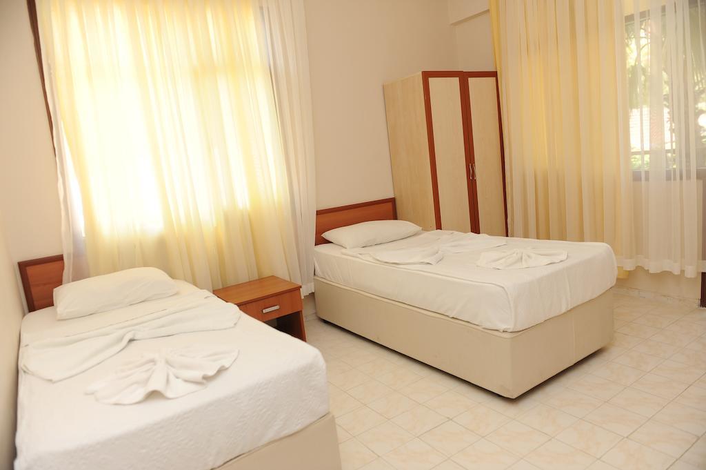 Holiday World Hotel Alanya Room photo