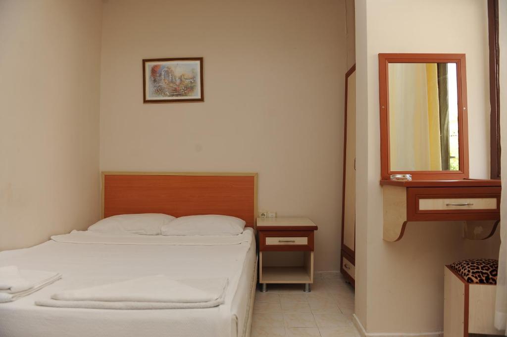 Holiday World Hotel Alanya Room photo